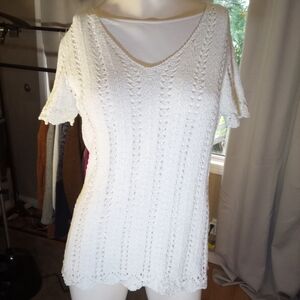 Denver Hayes Cream Knit V-Neck Top